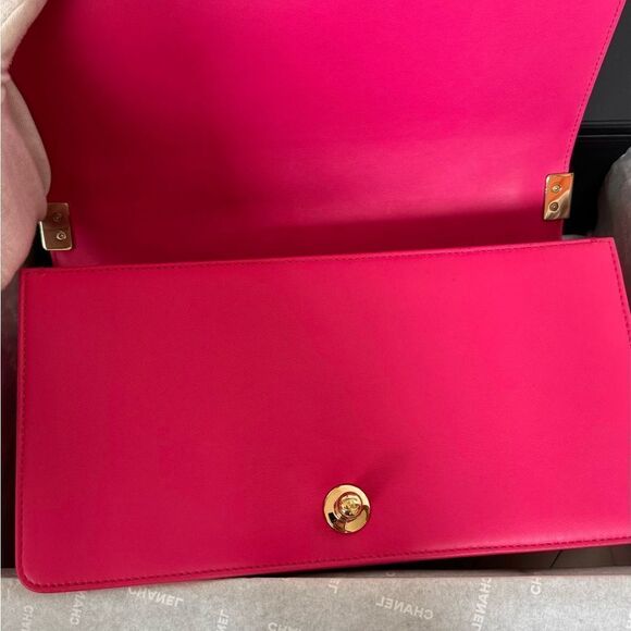 100% authentic CHANEL old medium boy bag pink lambskin gold hardware - Picture 10 of 10